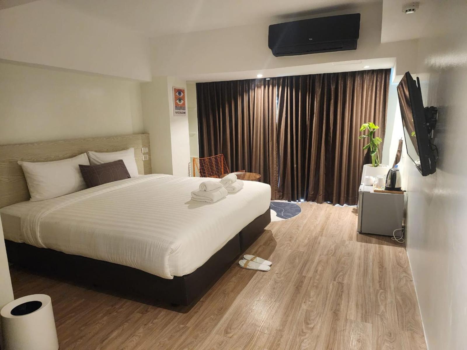 Gecko Eye Hotel Банкок Екстериор снимка