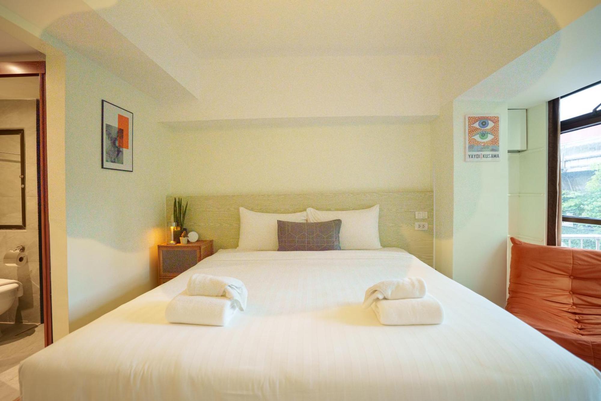 Gecko Eye Hotel Банкок Екстериор снимка